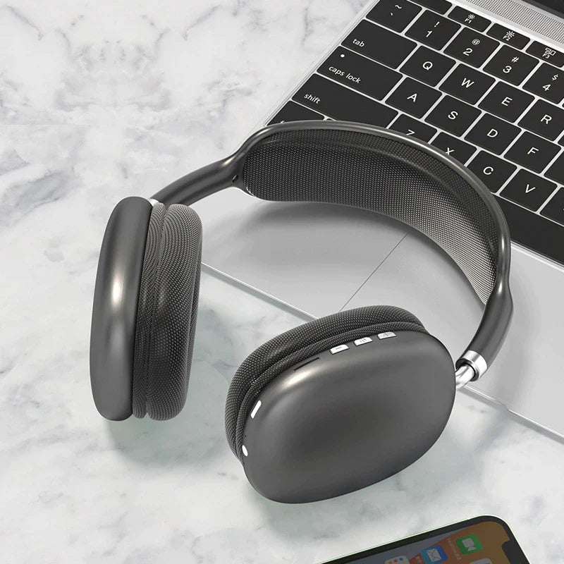 Auriculares Bluetooth inalámbricos P9 de Nexorretail con micrófono, cancelación de ruido, sonido estéreo y soporte TF, ideales para deportes y gaming.