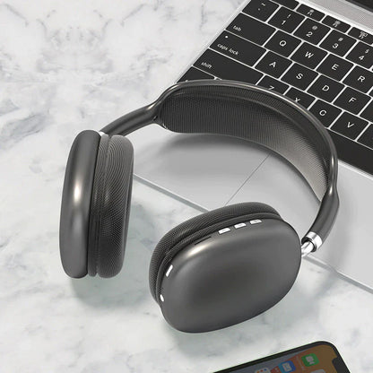 Auriculares Bluetooth inalámbricos P9 de Nexorretail con micrófono, cancelación de ruido, sonido estéreo y soporte TF, ideales para deportes y gaming.