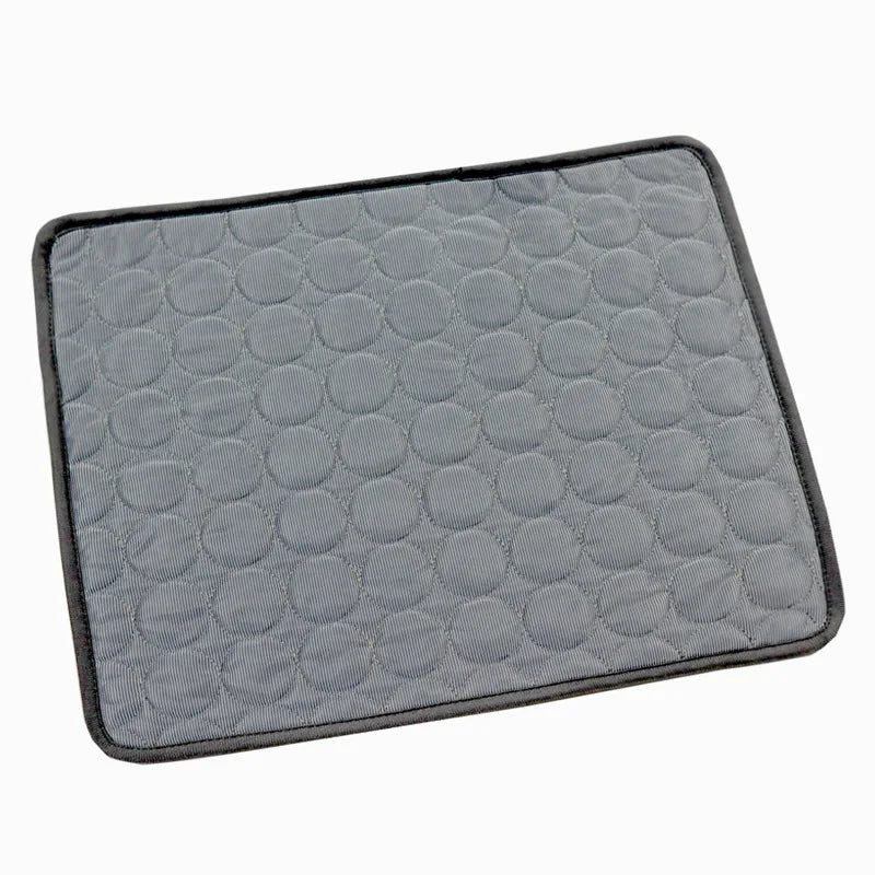 Alfombra refrescante para perros y gatos de verano, manta fría Nexorretail en tamaño mediano a 2XL, superficie acolchada y fresca.