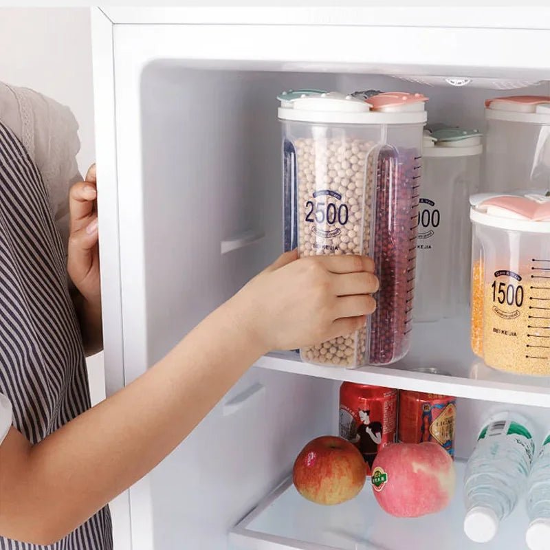 Bote organizador de cocina Nexorretail con divisiones para alimentos, tapa hermética y diseño de rejilla para almacenamiento de grano y más